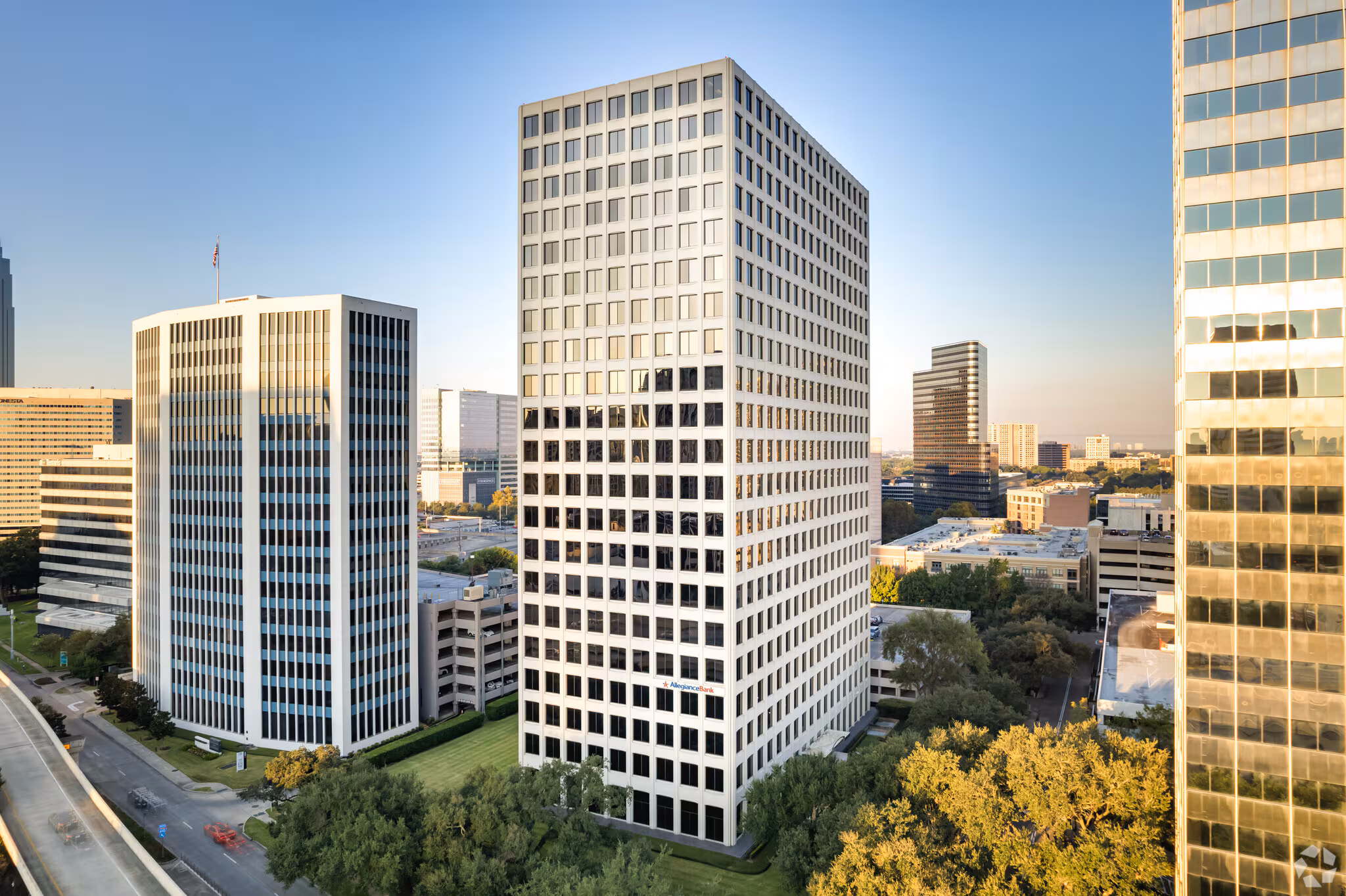 Jim Adler office building - 2000 West Loop South, Suite 1600, Houston, TX 77027